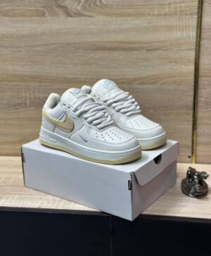 Nike Air Force 1 Low White & Gold