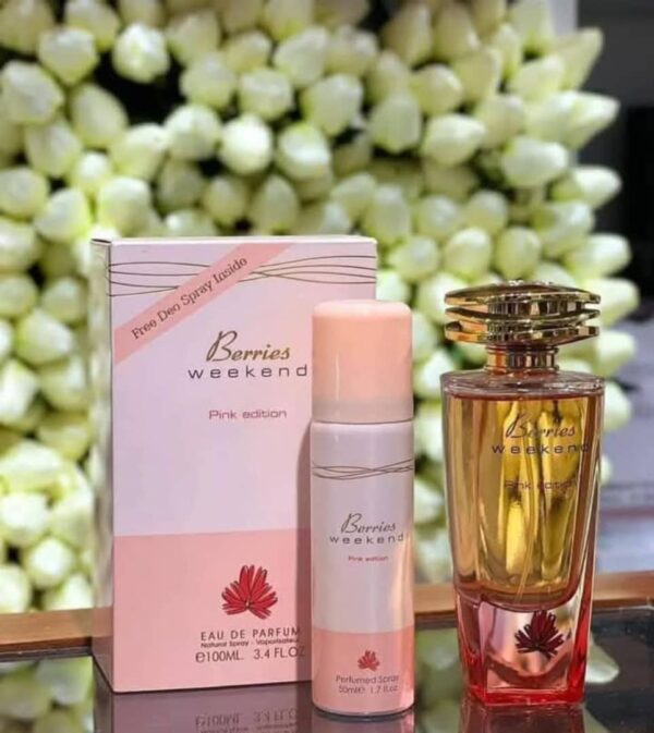 Berries Weekend Pink Edition