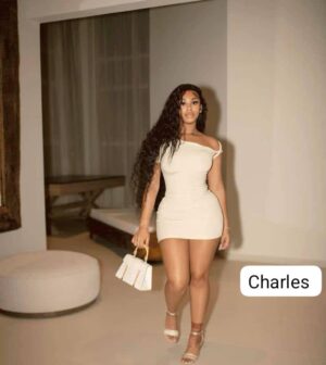 Off-shoulder bodycon mini dress